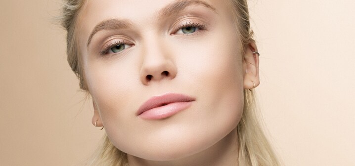 3  Minute Beauty: Highlight and Contour